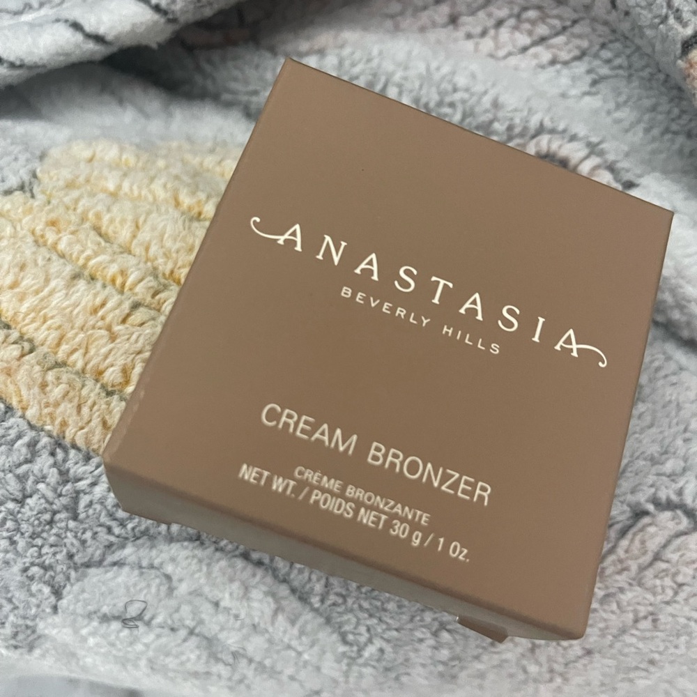 New! Anastasia Cream Bronzer (color: hazelnut) BNIB